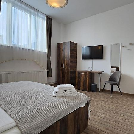 Neva Apartments Făgăraş Buitenkant foto