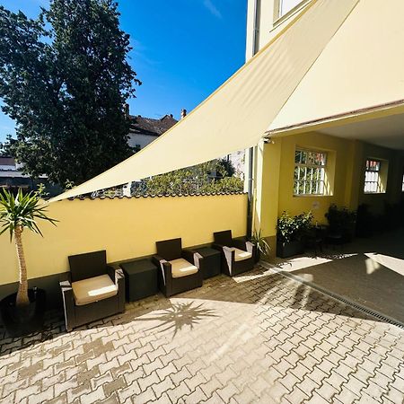 Neva Apartments Făgăraş Buitenkant foto