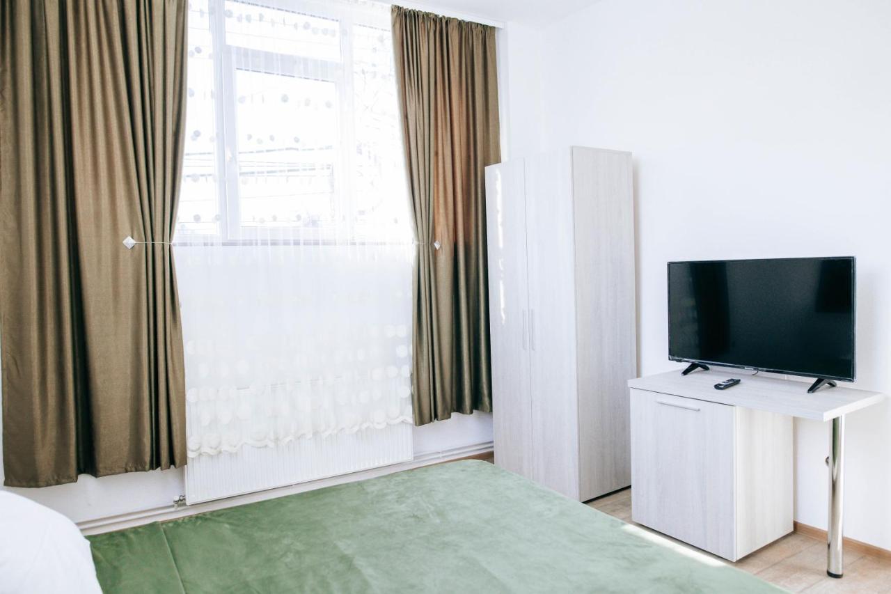 Neva Apartments Făgăraş Buitenkant foto