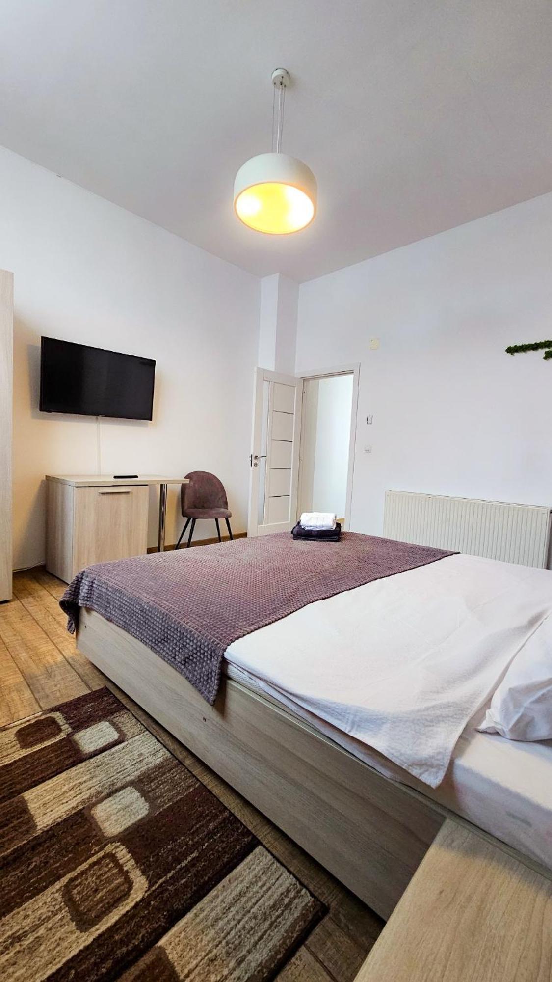 Neva Apartments Făgăraş Buitenkant foto